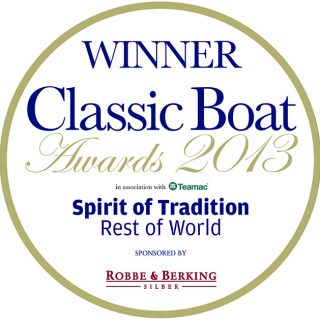 Morris M52 Wins Classic Boat Awards!