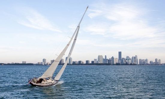 52 foot sailboat